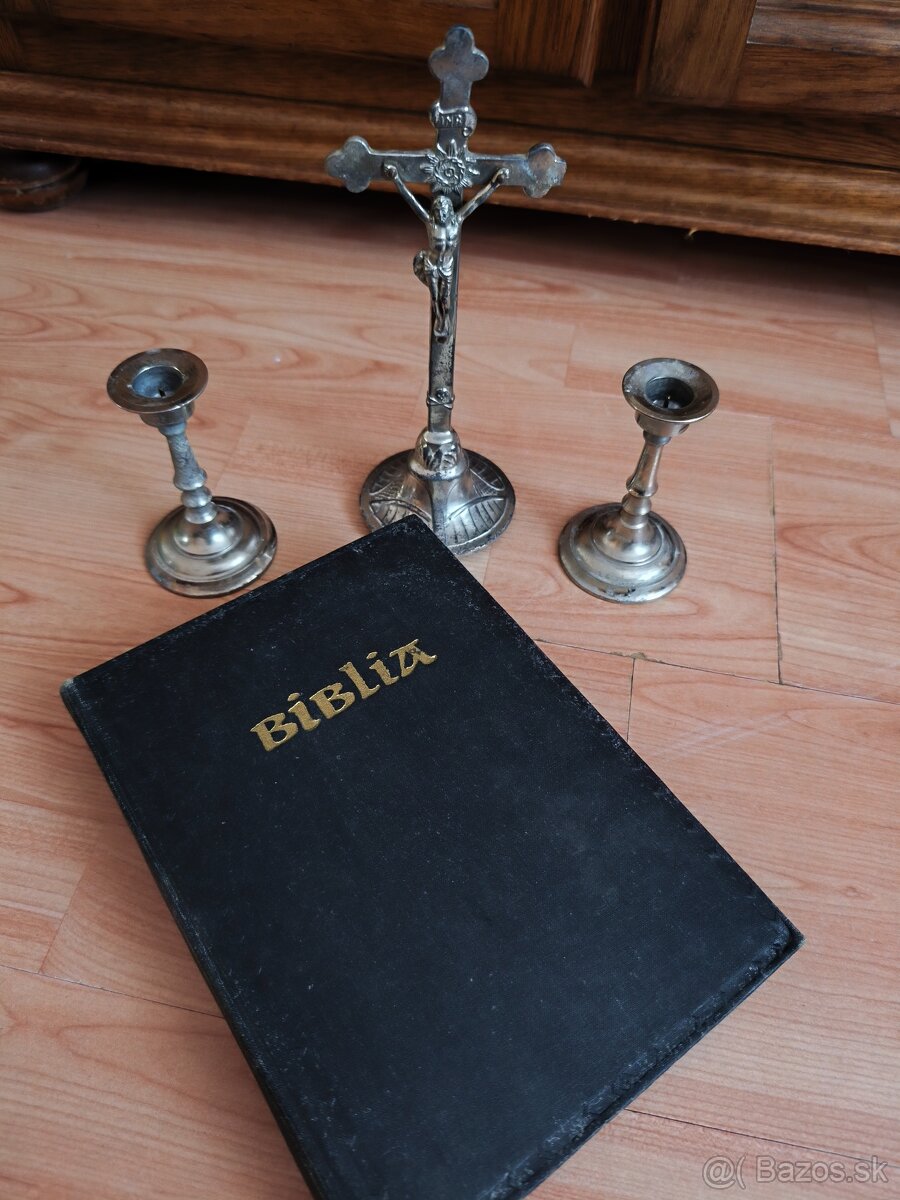 Kríž a biblia