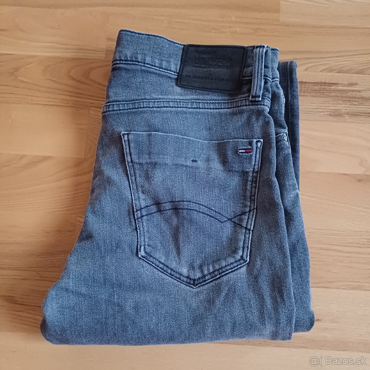 Tommy Hilfiger šedé slim straight streč