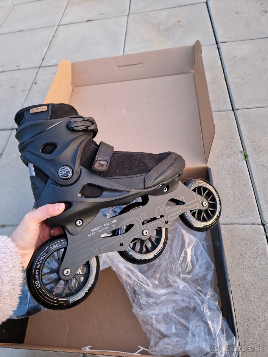 Panske kolieskove korcule