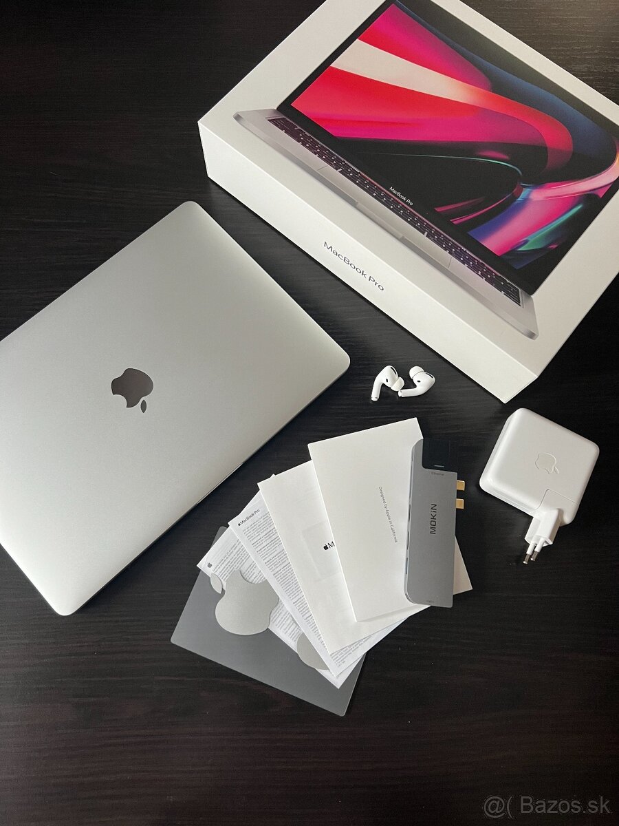  MacBook Pro 13" M2 