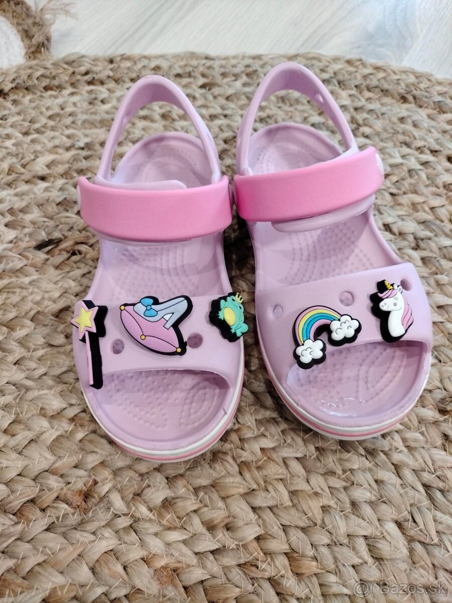 CROCS_dievčenské sandále_veľkosť C10_27-28_166mm