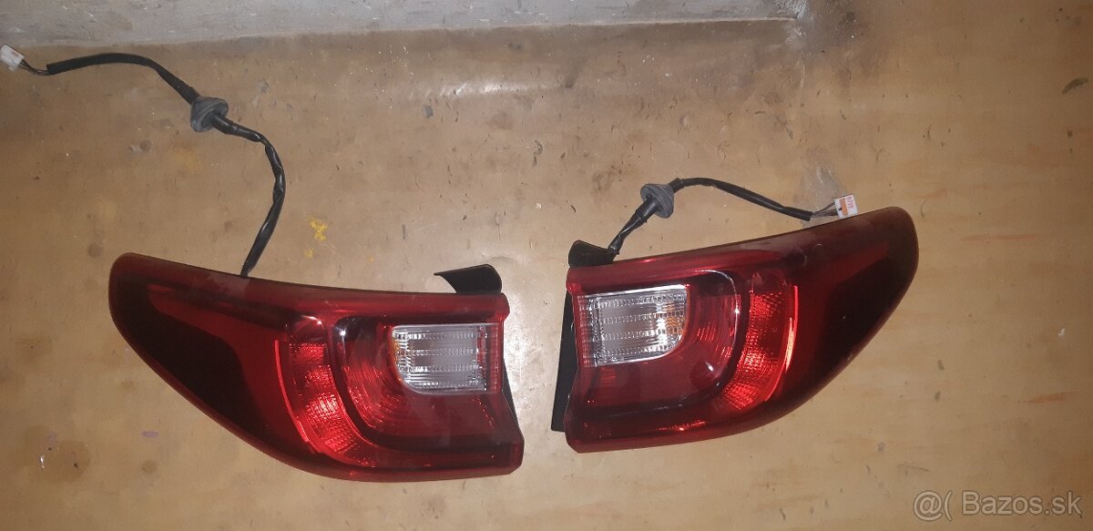 Ľavé zadné svetlo kia Stonic