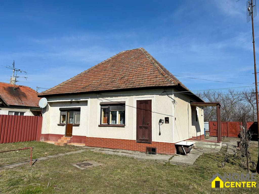 REZERVOVANÝ