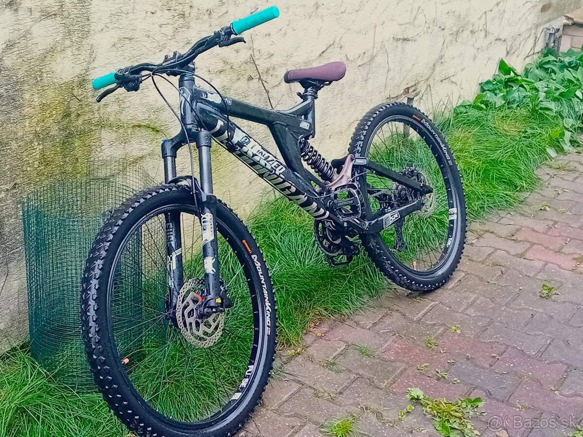 SPECIALIZED