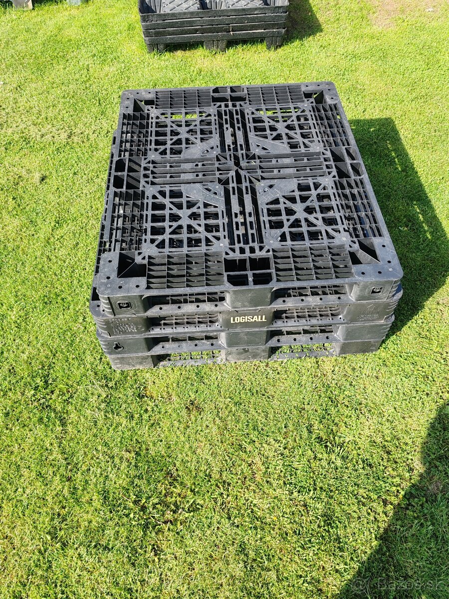 Plastove palety