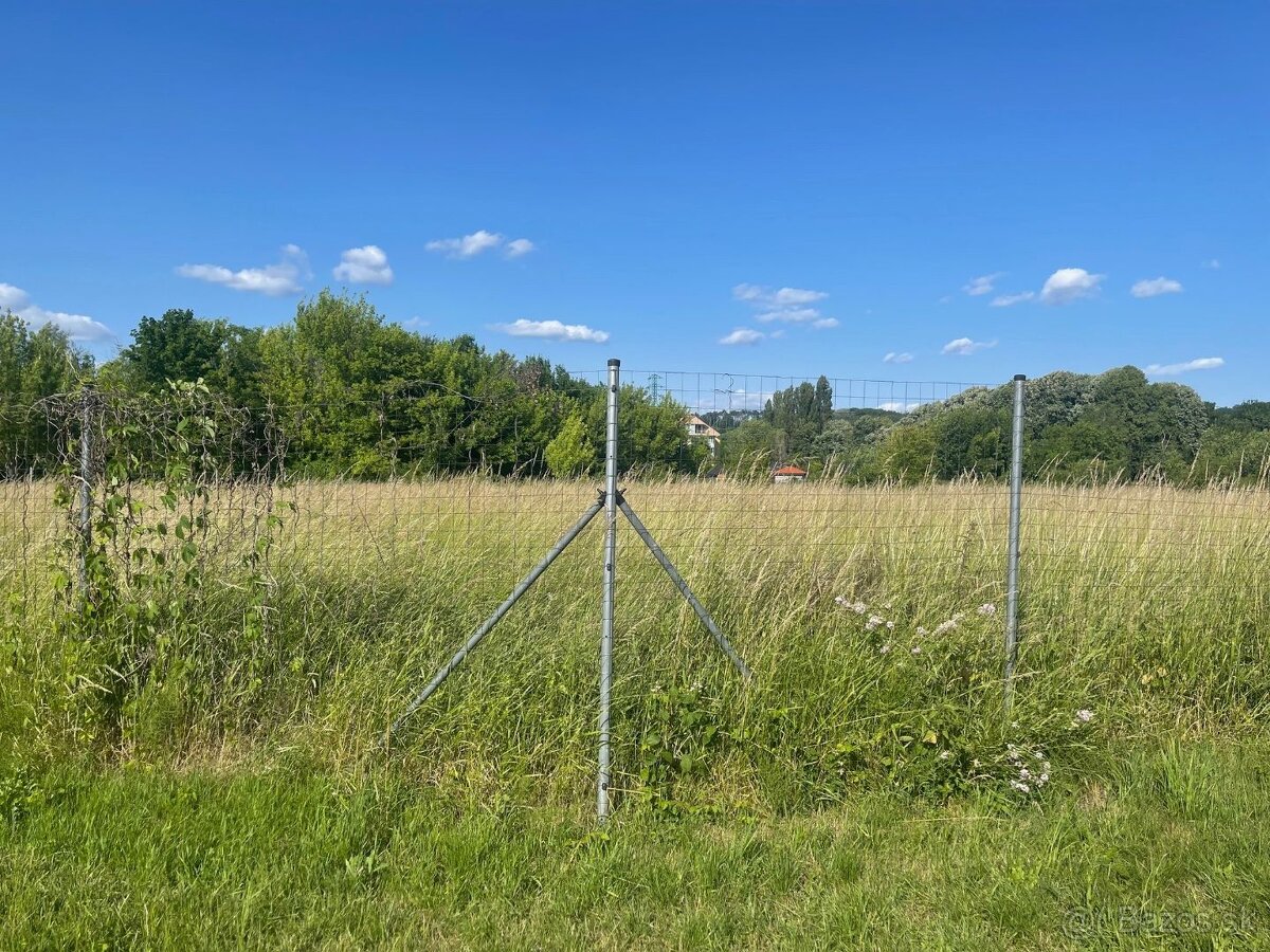 Stavebný pozemok 740 m2 v lukratívnej lokalite, Piešťany
