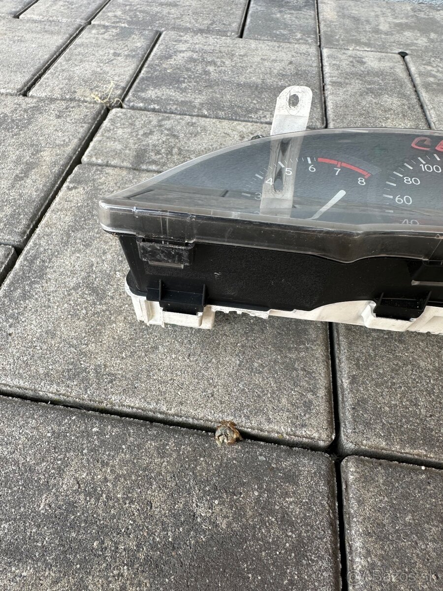Predám budíky palubná doska Toyota Celica t20 6G 95-99 1.8i