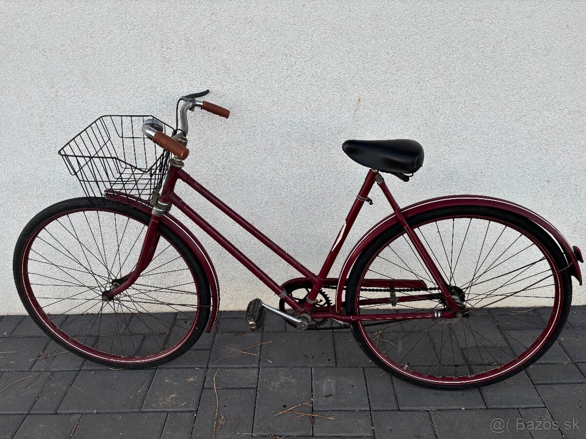 Retro bicykel Universal Lucznik