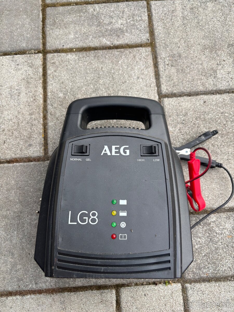 Nabíjačka AEG LG 8