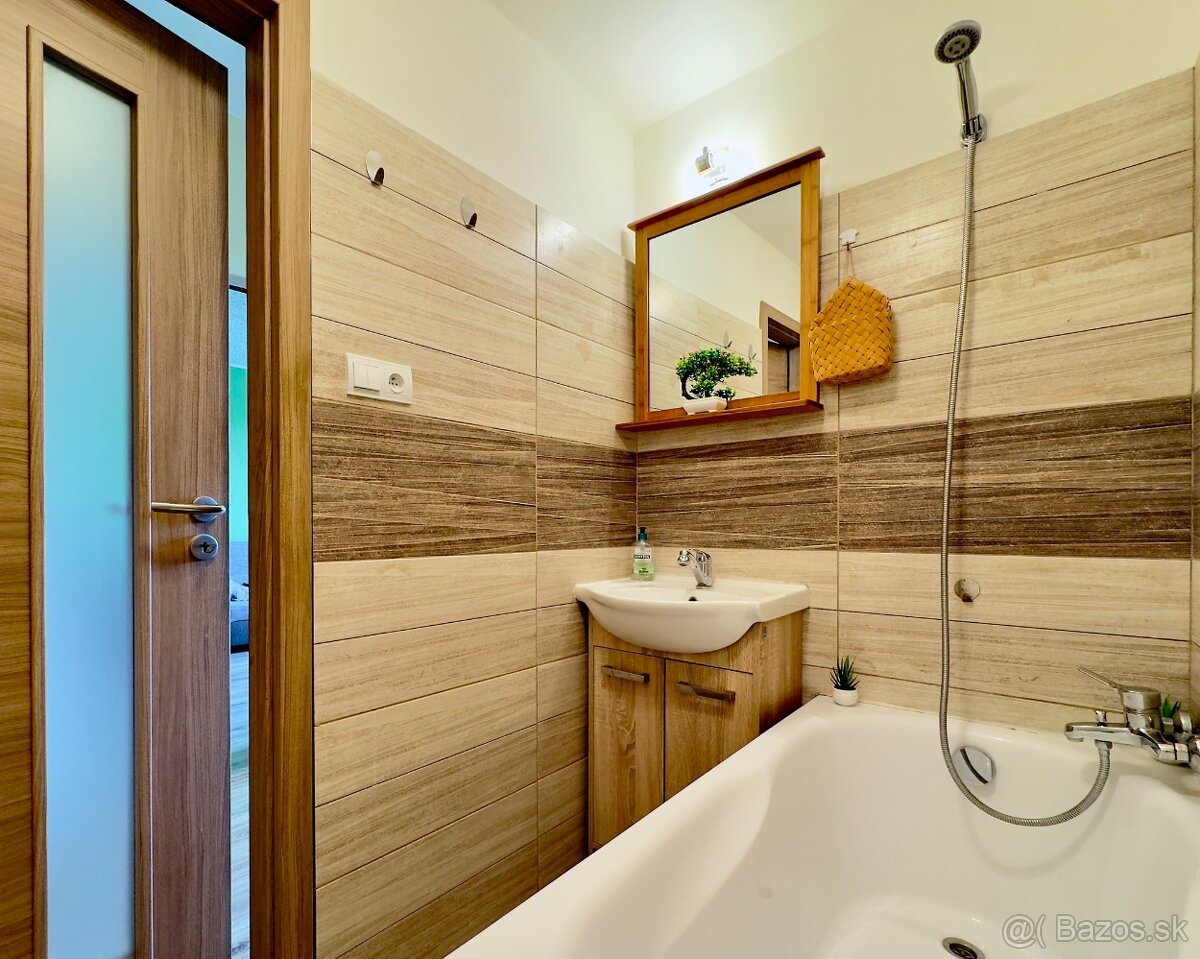 PRENÁJOM 1 IZBOVÝ BYT S DVOMA BALKÓNAMI, PREŠOV, SÍDLISKO 3