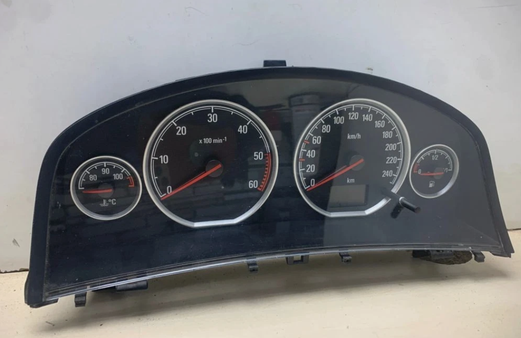 Budíky Opel Vectra C 13193079QU