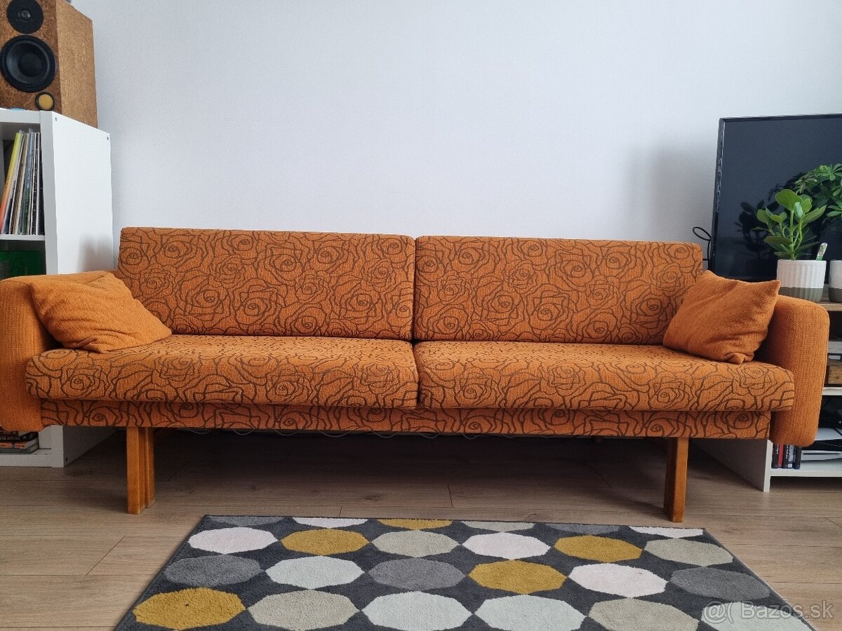 Retro gauc s novym calunenim