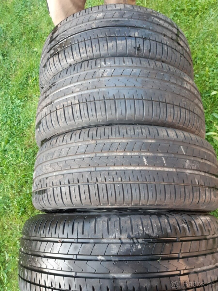 4x letní pneu 255/50/20 Falken jak nové