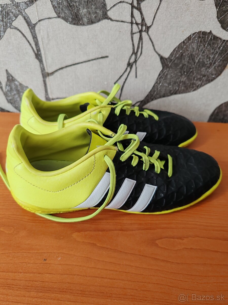 Adidas halovky