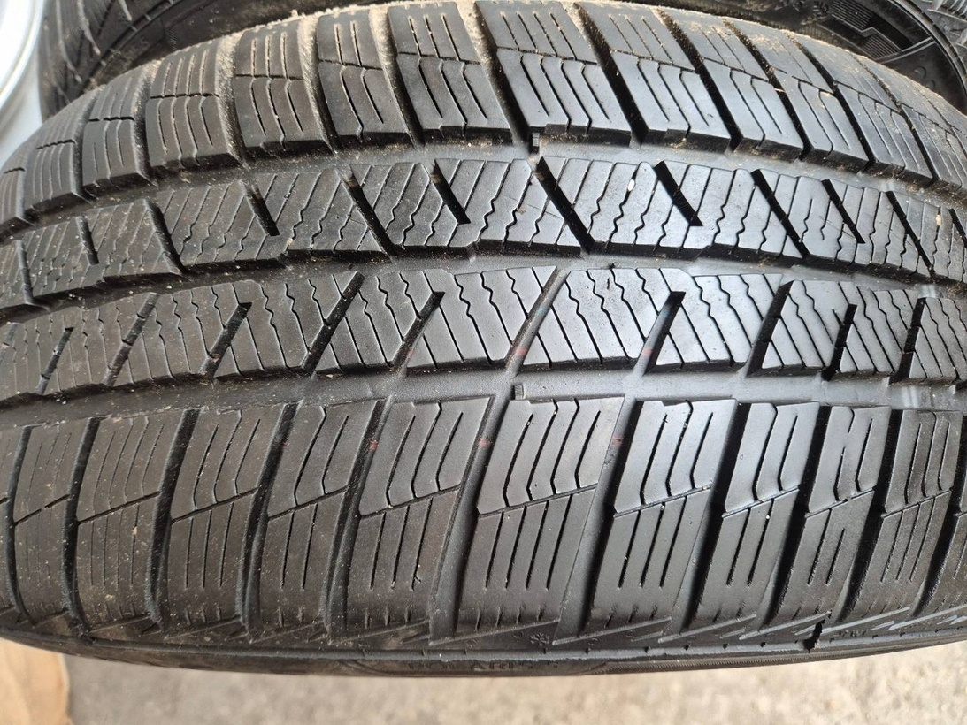 205/50 r17 zimné 2 ks BARUM dezén 7,2 mm DOT2022