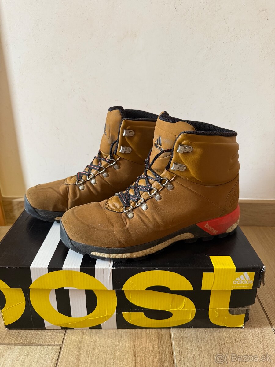 Turistické topánky značky Adidas