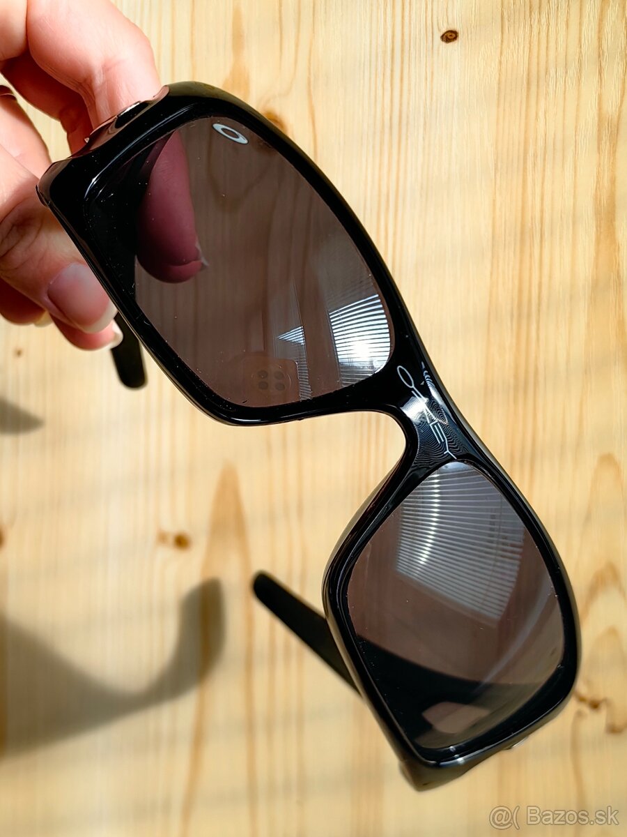 Slnečné okuliare Oakley