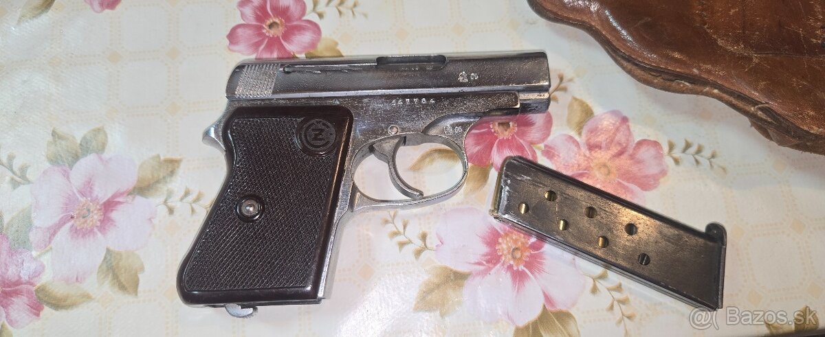 Pištoľ CZ 45