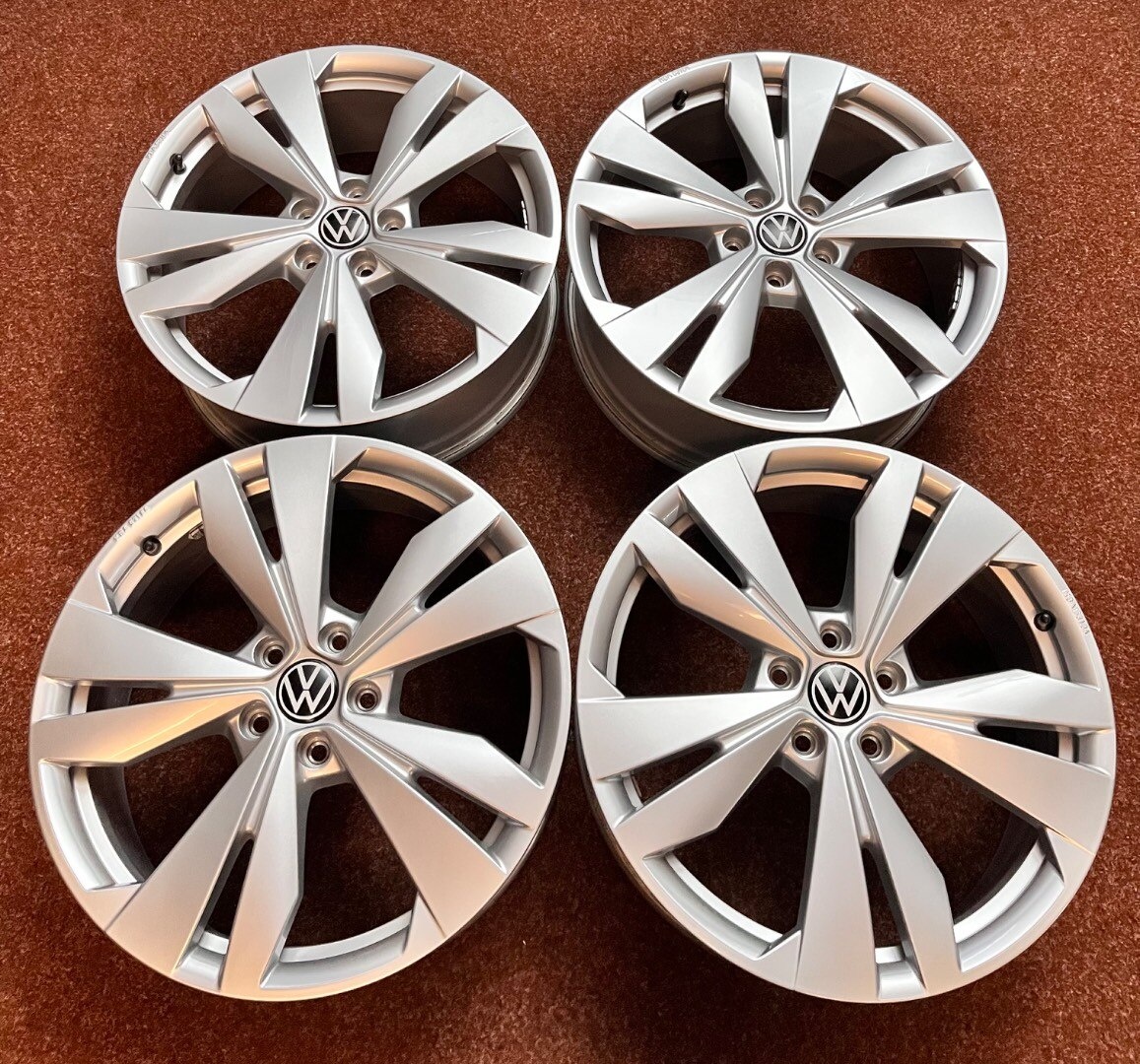 5x112 R19 VW ID3 ID4 originál hliníkové disky - ET 50 - TOP