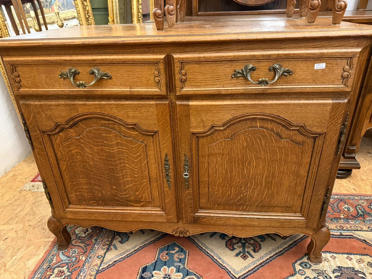 Komoda chipoendale 2 dverová