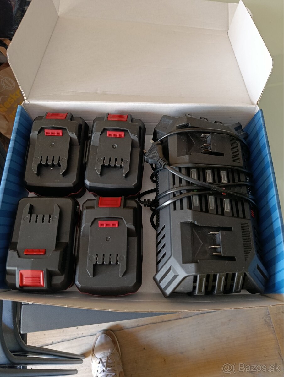 Predam baterie Parkside + nabijacka