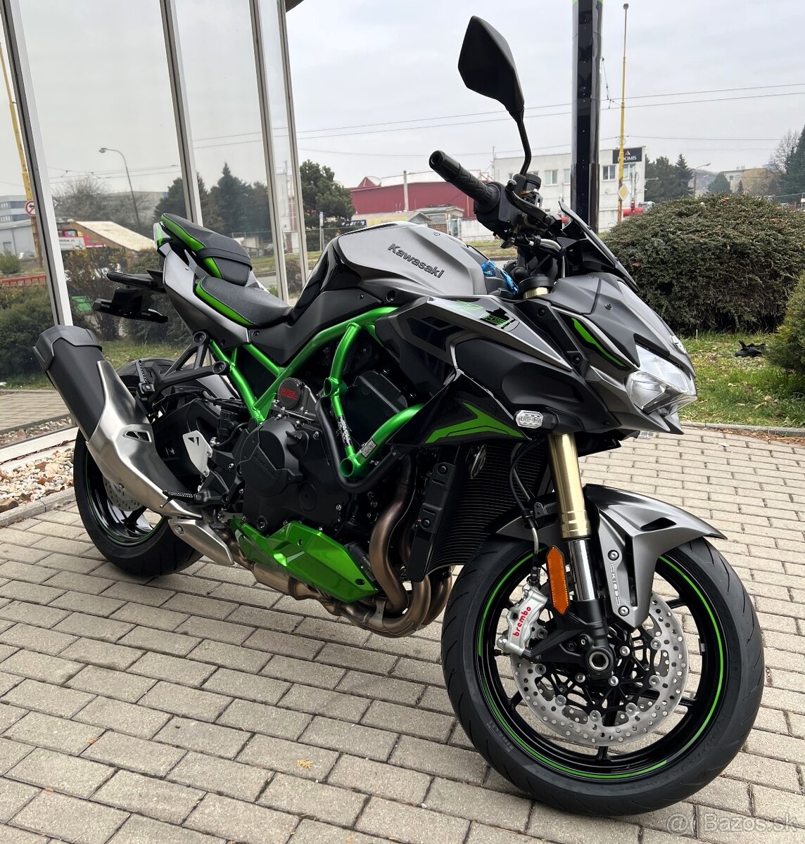 Kawasaki ZH2 SE - 200 koní, Brembo, el. podvozok - akcia