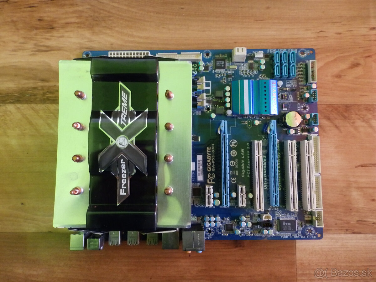 Predám NEFUNKČNÚ Základnú dosku GIGABYTE P55-UD3