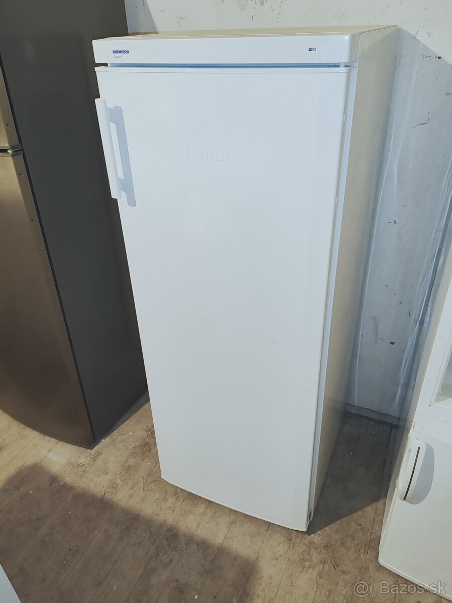 Predám chladničku Liebherr 142cm