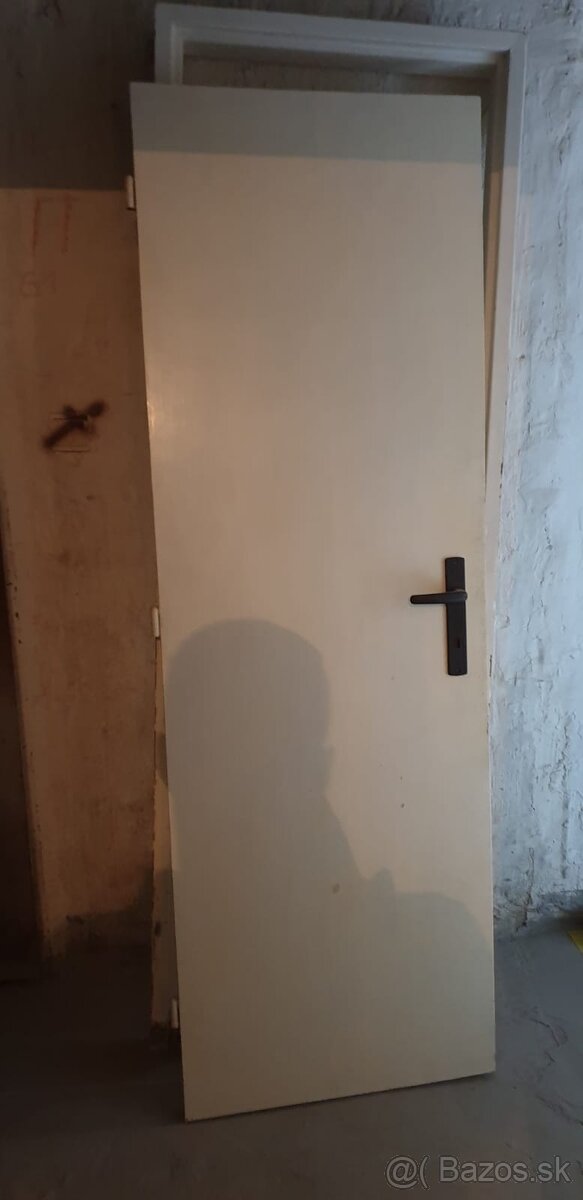 Staršie dvere so zarubňou 60cm