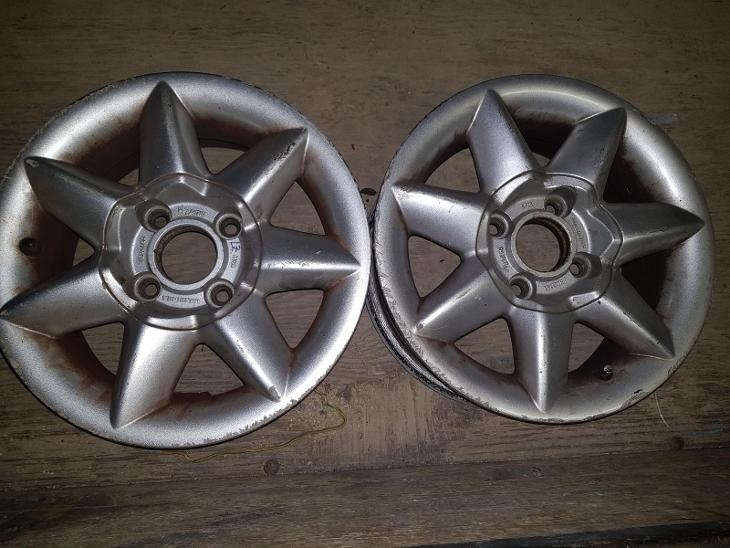 4x100 R13