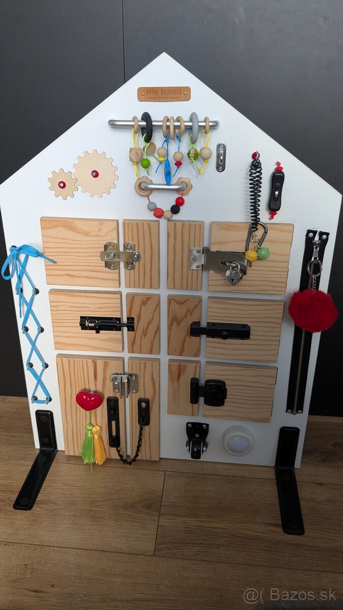 Little rug activity board