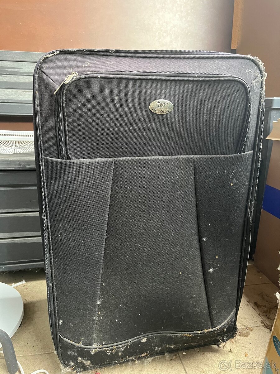 Darujem kufor/ stôl IKEA / drziak IKEA