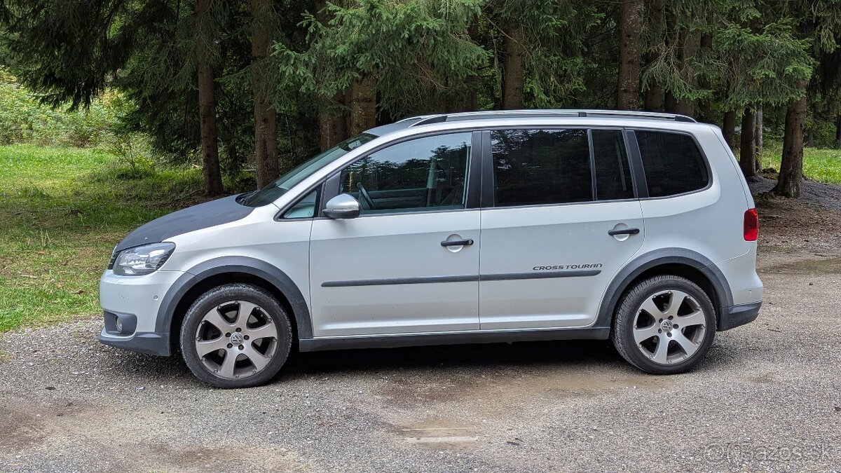 Vw Touran Cross 2,0 TDI 125 kw, automat 2013