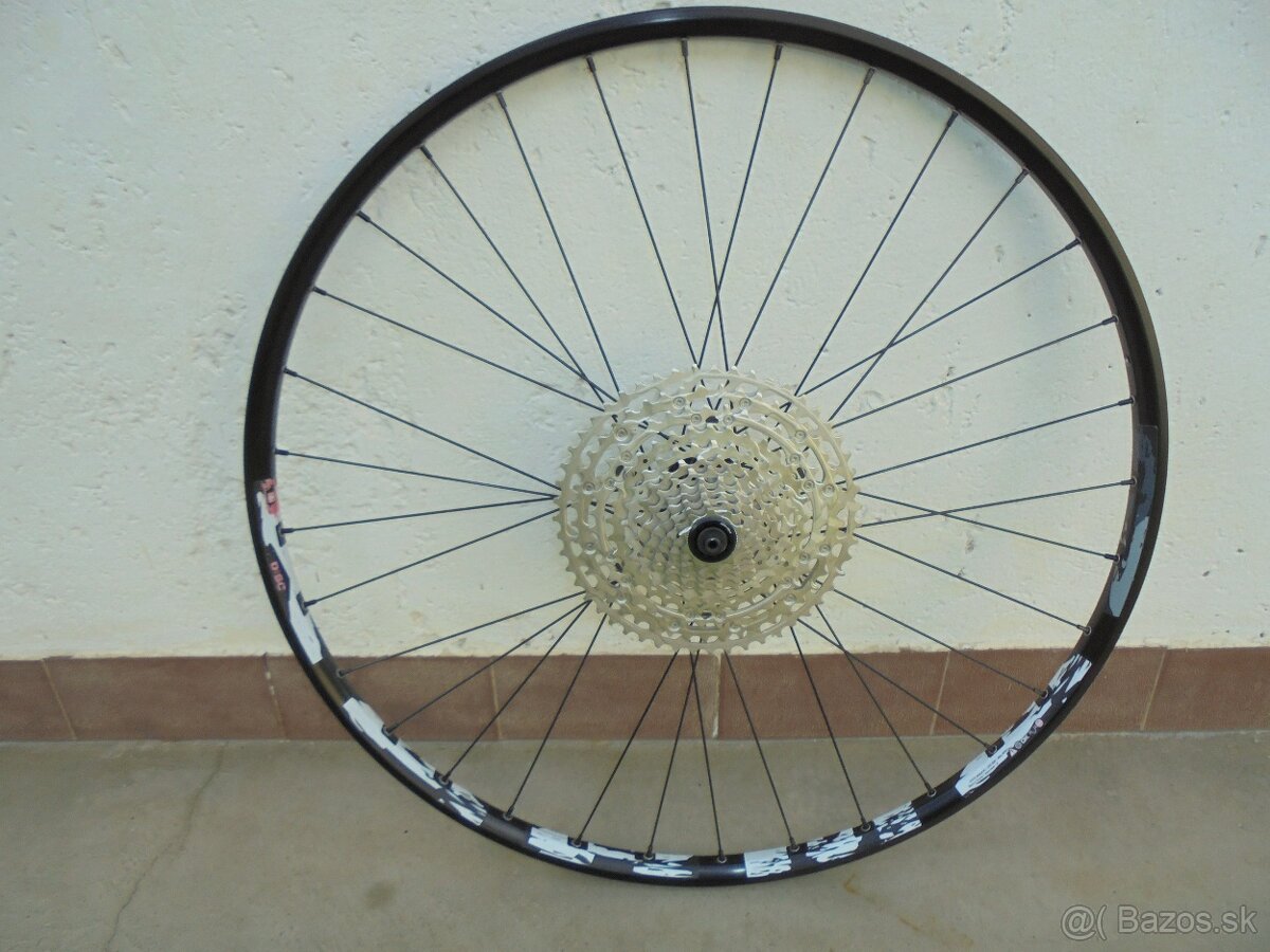 Nové Zadne na R.Upinák,orech MicroSpline. 29"