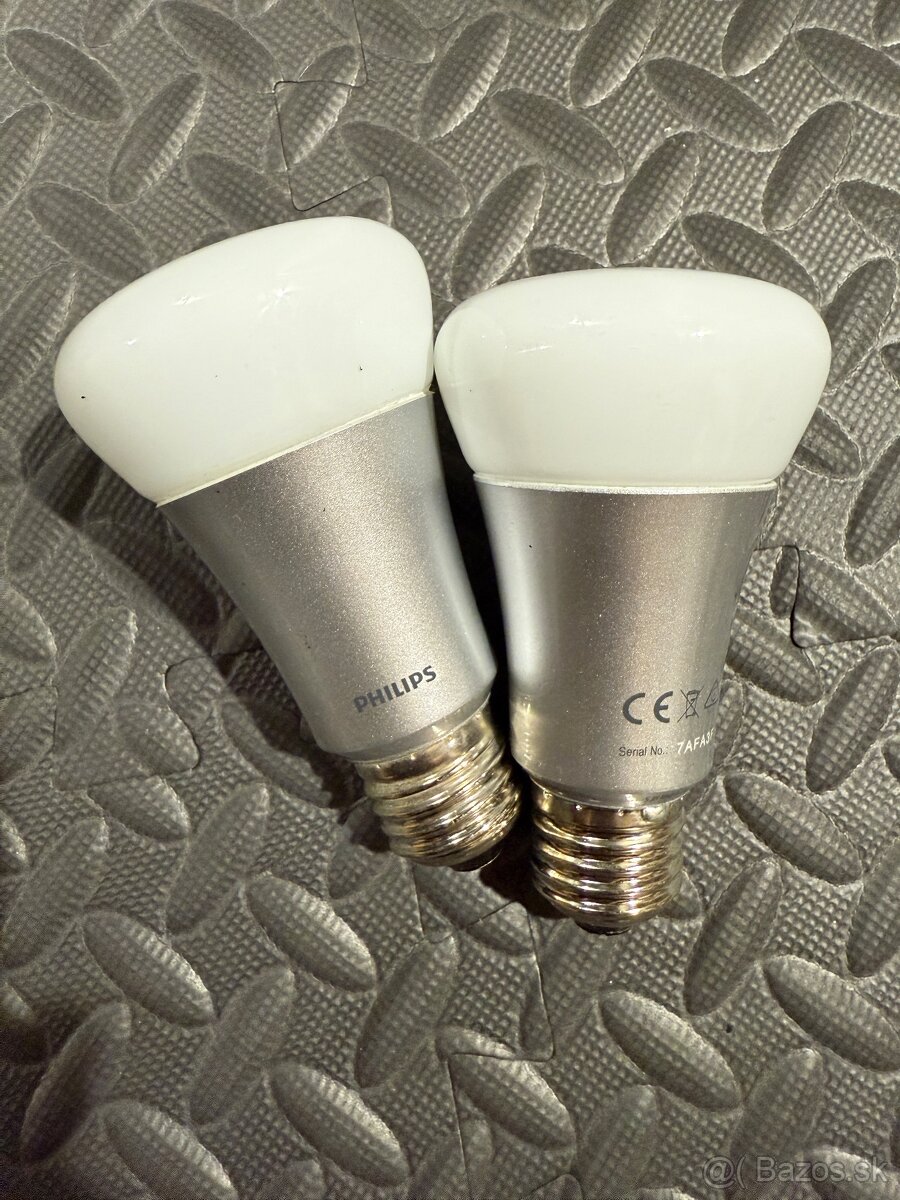 2 ks stare (prva generacia) Philips Hue E27