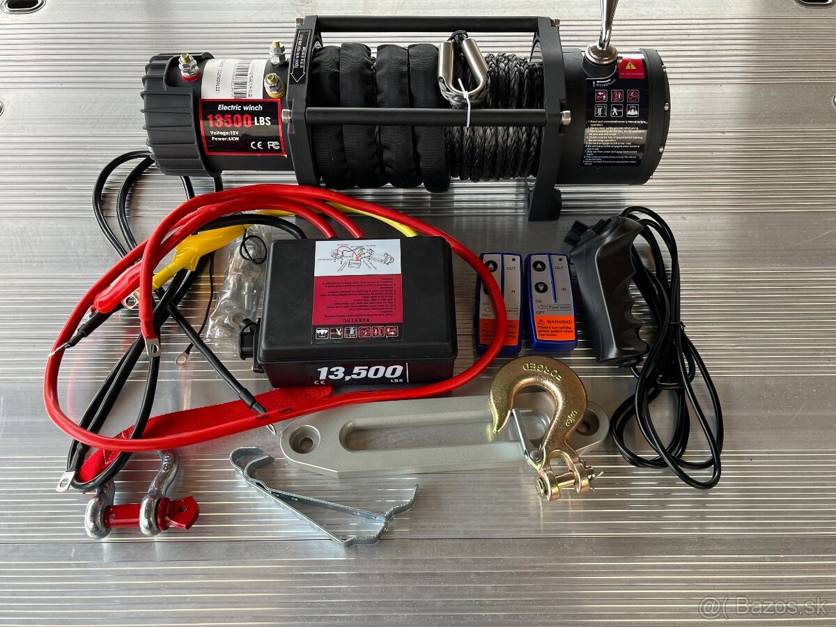 Elektrický naviják 12V 6100kg 12v