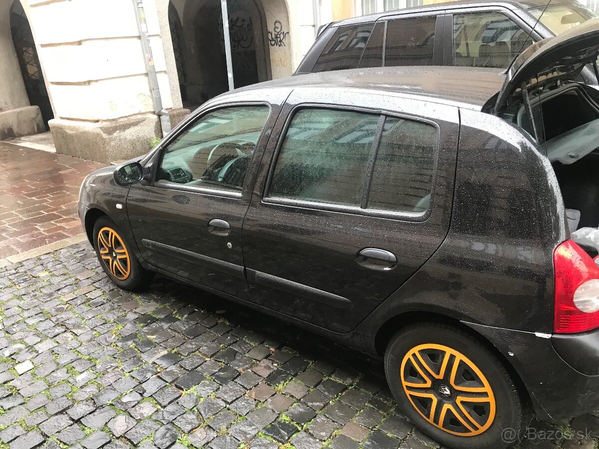 Renault Clio 2 1.2 43kw benzín