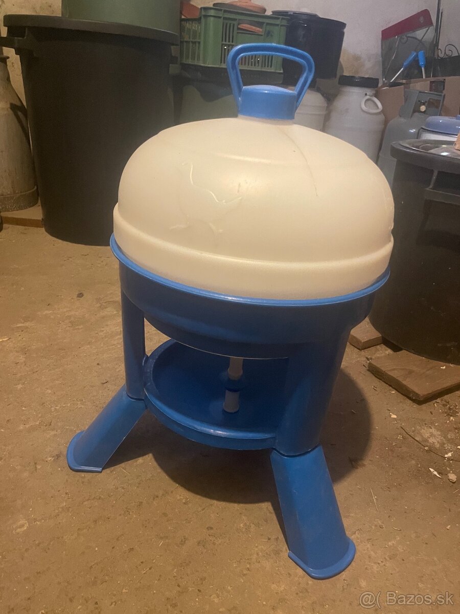 Predam 20 litrovu napajacku