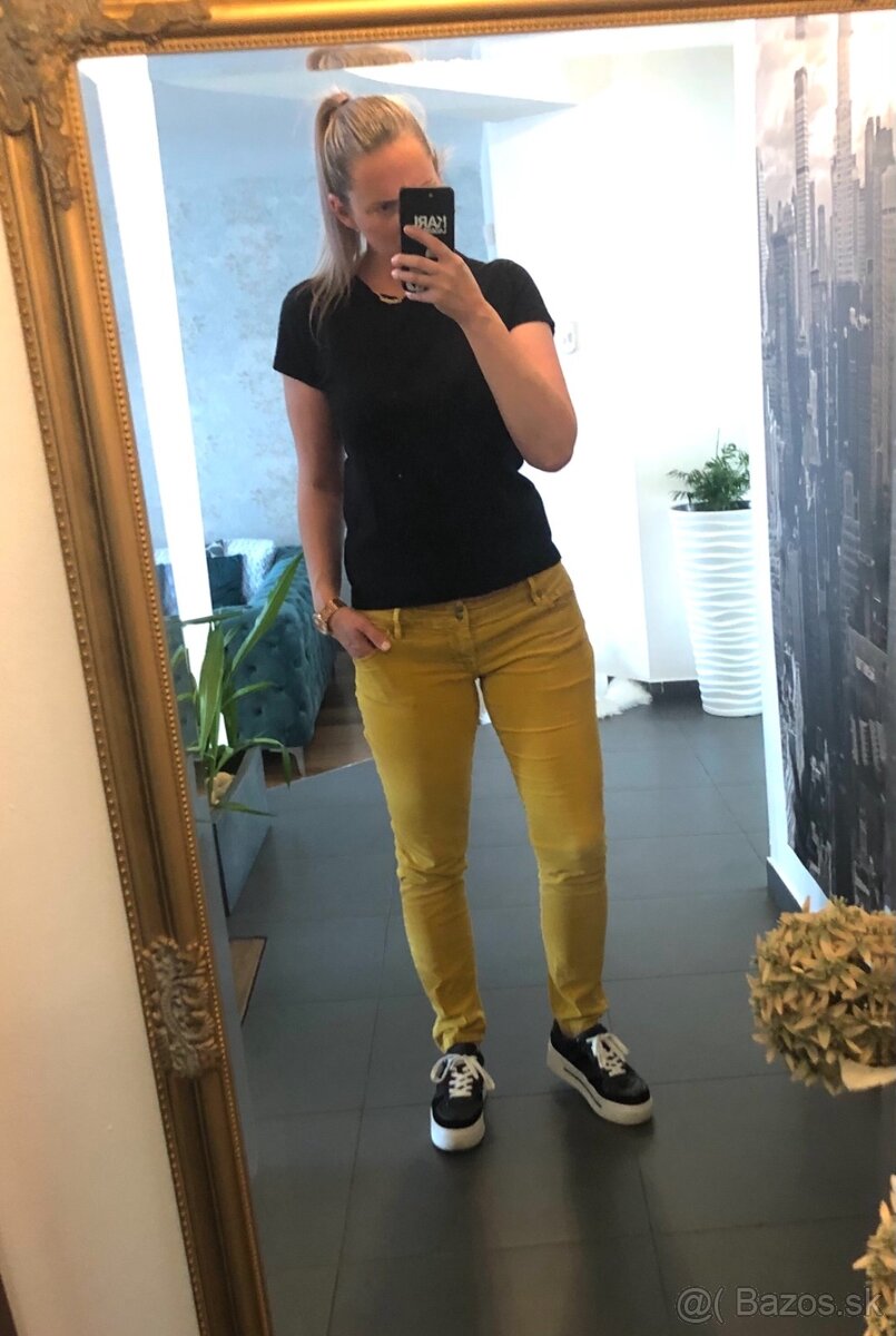 Menčestráky TOMMY HILFIGER v. 38