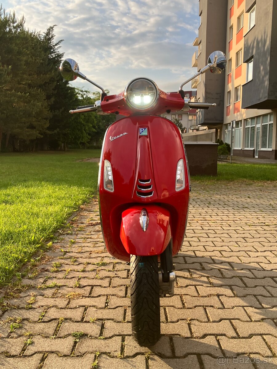 NA PREDAJ VESPA Primavera 125
