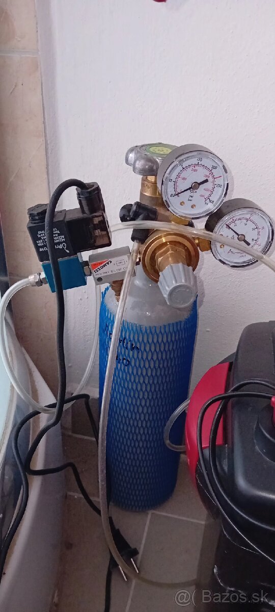 Co 2 set do akvaria