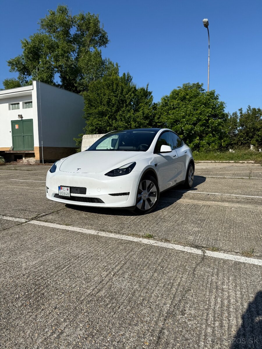 Tesla Model Y Long Range AWD 2022 Autopilot