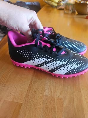 Turf Adidas