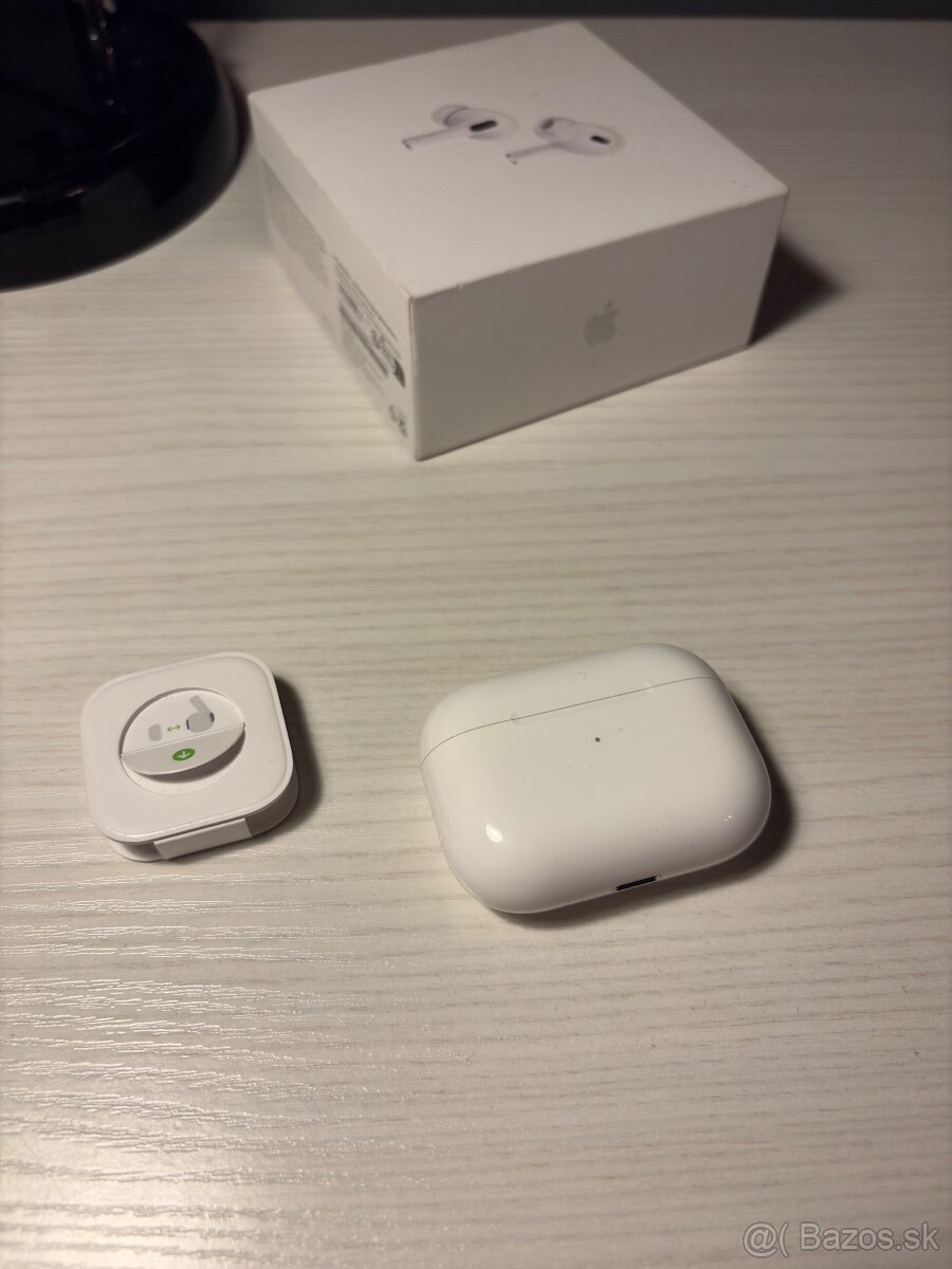 Apple Airpods pro ( 2 gen. výroby)