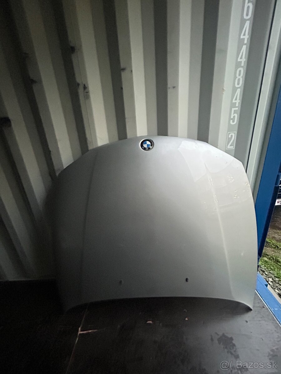 Bmw rad 1 e87 kapota