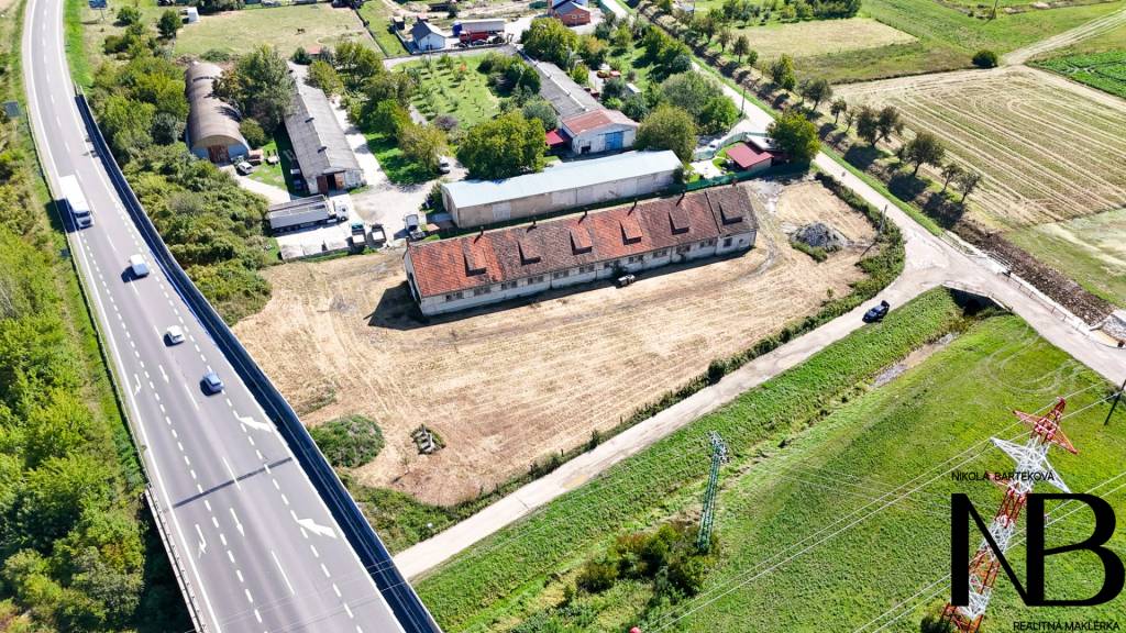 Na predaj pozemok s celkovou výmerou 6 741 m² – Trenčín, Záb