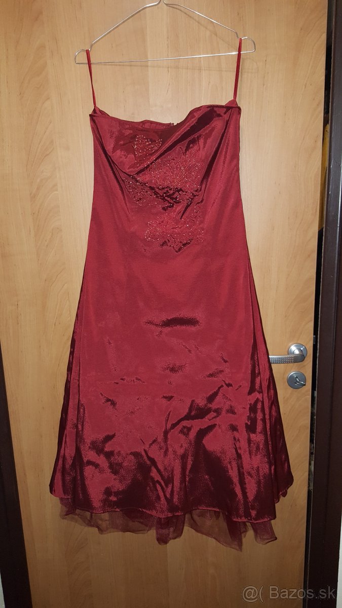 Spoločenské šaty MODESZENE č.38.