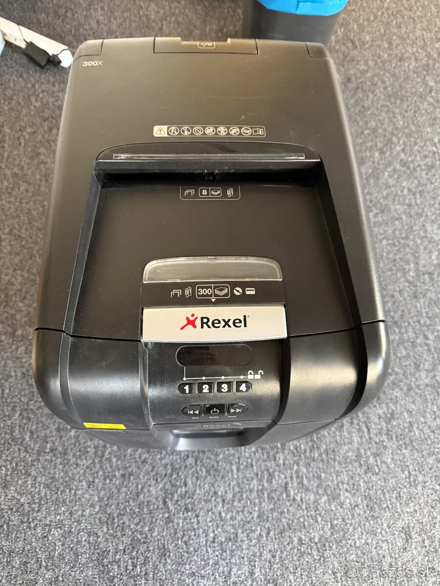 Skartovacka rexel 300x