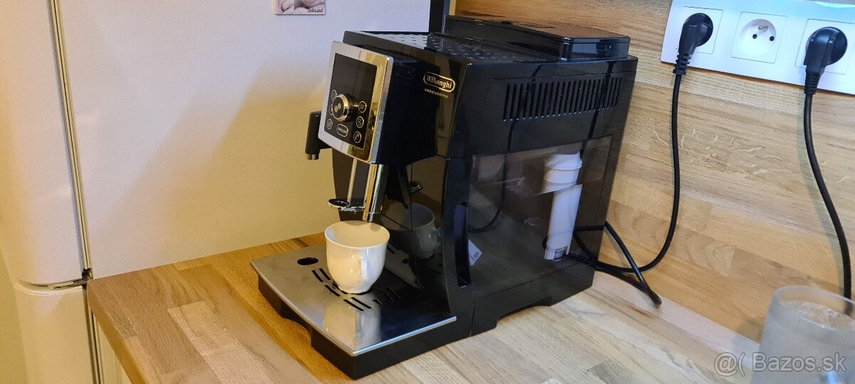Plnoautomaticky kavovar Delonghi cappuccino