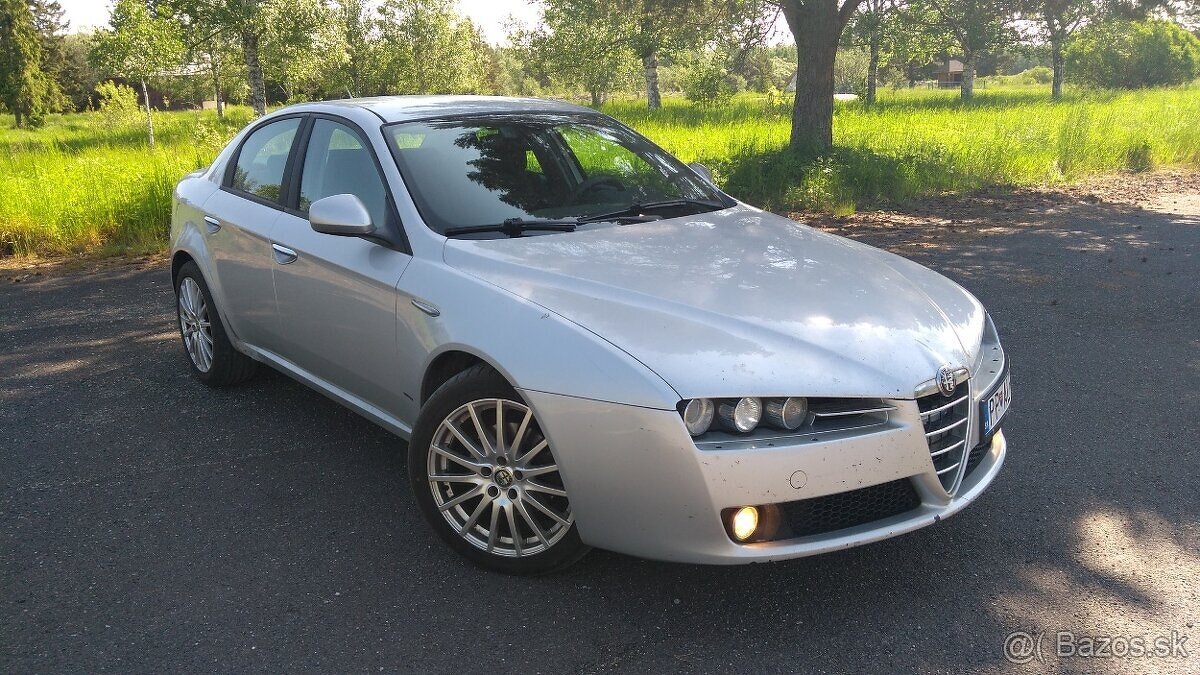 ALFA ROMEO 159 2.2 JTS, benzín, 136 kW, 189.000 km.